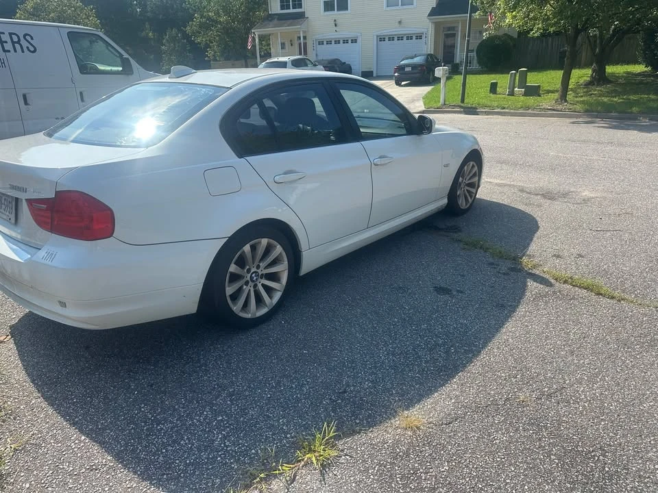 2009 BMW E90 3 Series Sedan - Image 8 of 8