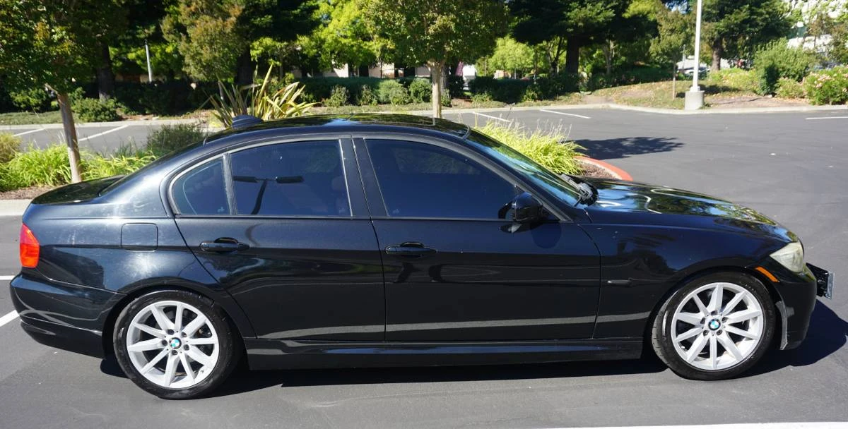 2009 BMW E90 3 Series Sedan - Image 4 of 15