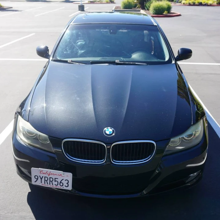 2009 BMW E90 3 Series Sedan - Image 2 of 15