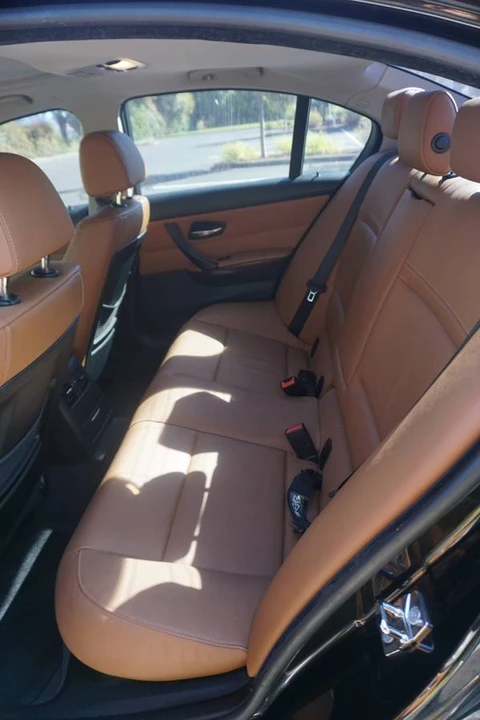 2009 BMW E90 3 Series Sedan - Image 14 of 15