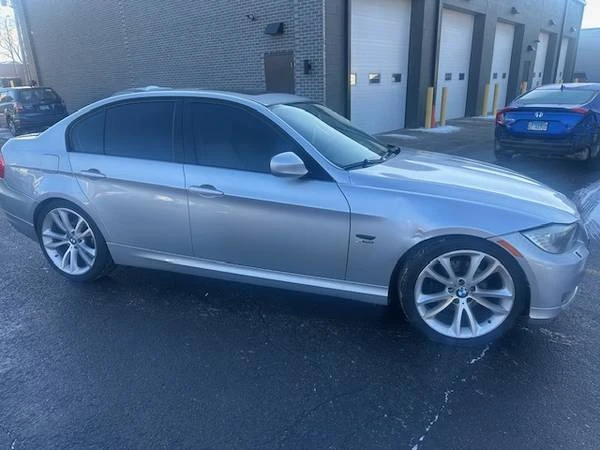 2009 BMW E90 3 Series Sedan - Image 2 of 7