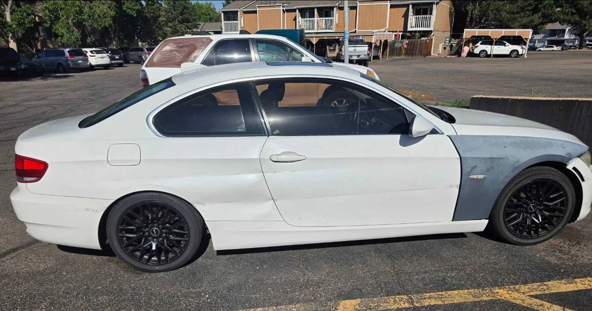 2009 BMW E90 3 Series Sedan - Image 4 of 10