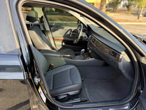 2009 BMW E90 3 Series Sedan - Image 15 of 20