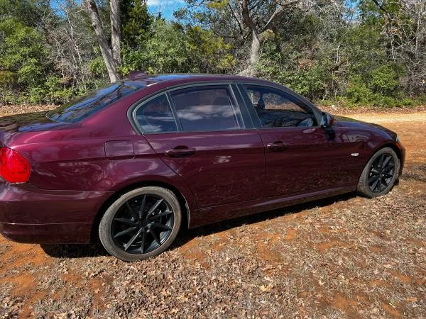 2009 BMW E90 3 Series Sedan - Image 9 of 10
