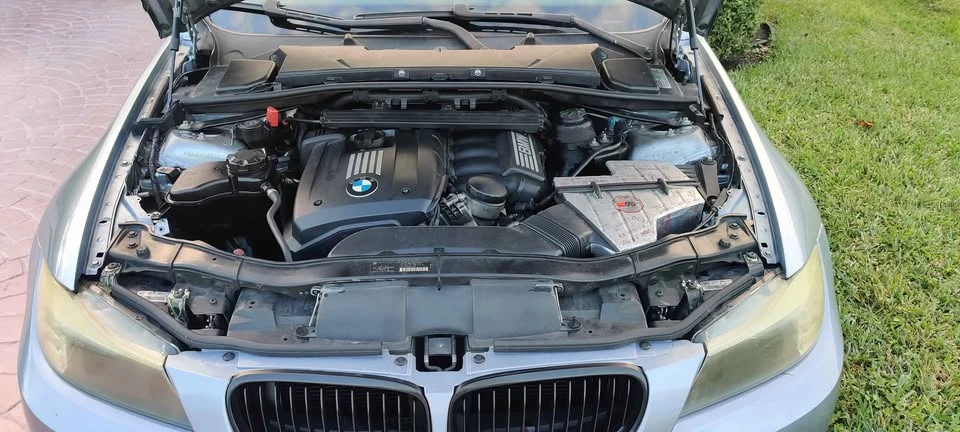 2009 BMW E90 3 Series Sedan - Image 10 of 10