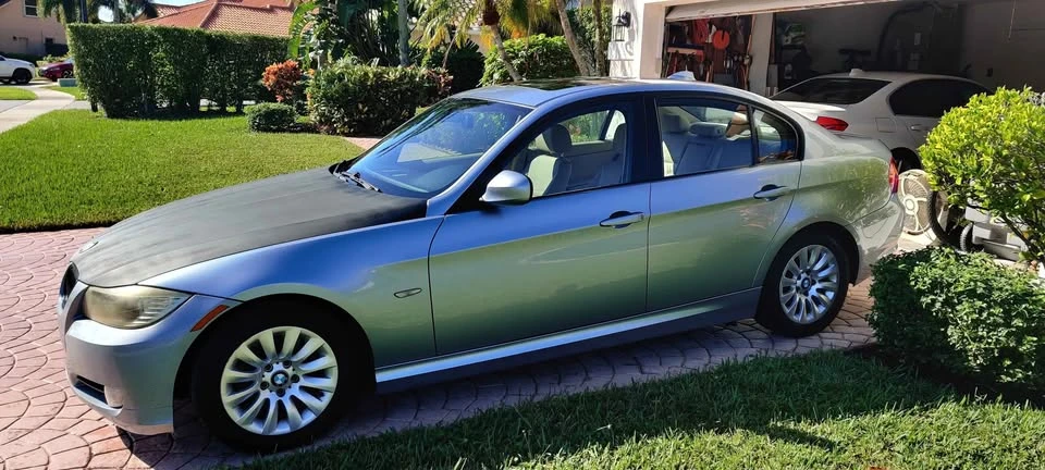 2009 BMW E90 3 Series Sedan - Image 4 of 10