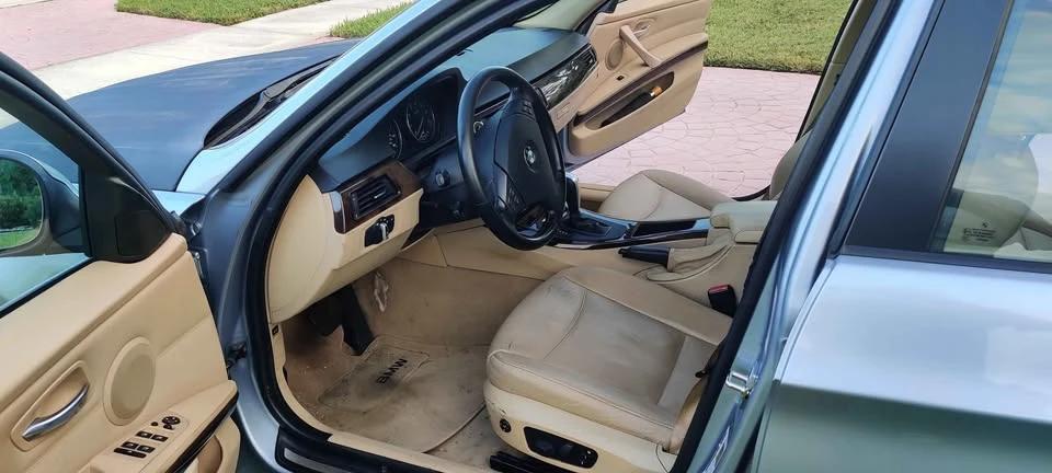 2009 BMW E90 3 Series Sedan - Image 7 of 10