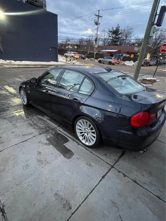 2009 BMW E90 3 Series Sedan - Image 9 of 9