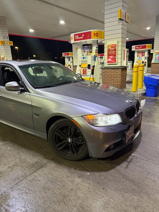 2009 BMW E90 3 Series Sedan - Image 4 of 17