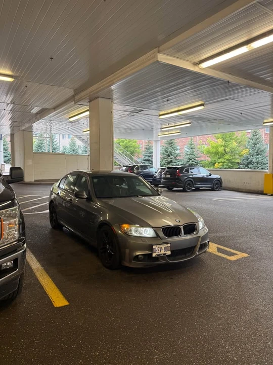 2009 BMW E90 3 Series Sedan - Image 12 of 17