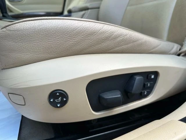 2009 BMW E90 3 Series Sedan - Image 12 of 21