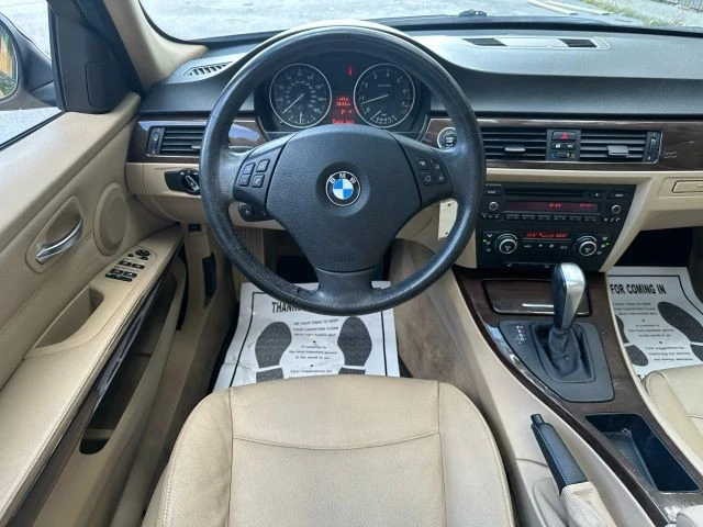 2009 BMW E90 3 Series Sedan - Image 14 of 21