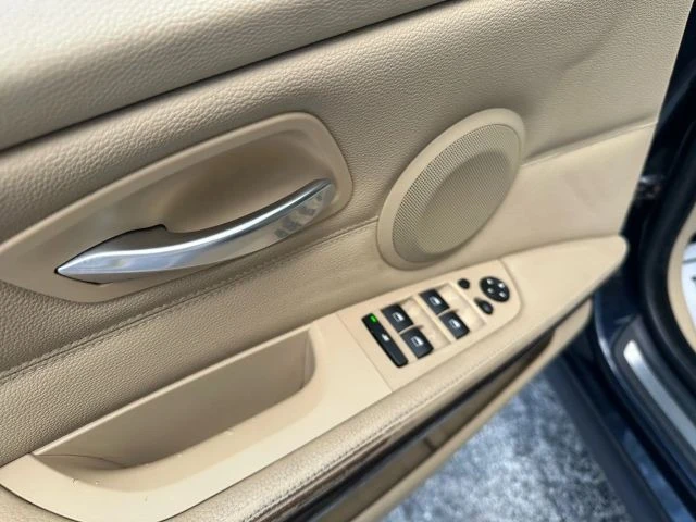 2009 BMW E90 3 Series Sedan - Image 10 of 21