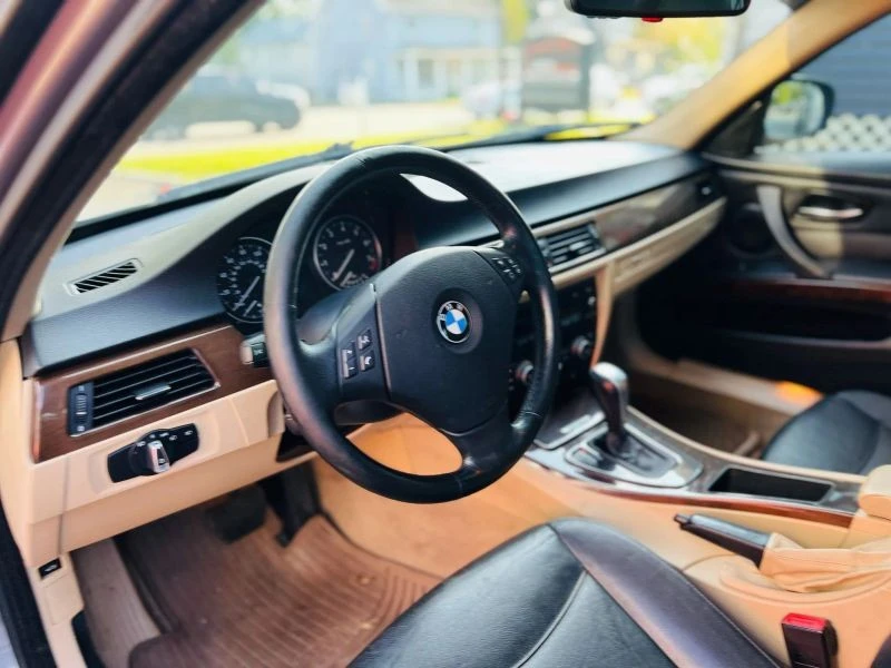 2009 BMW E90 3 Series Sedan - Image 11 of 12