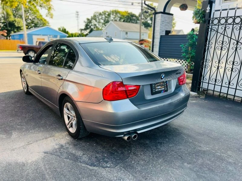 2009 BMW E90 3 Series Sedan - Image 5 of 12