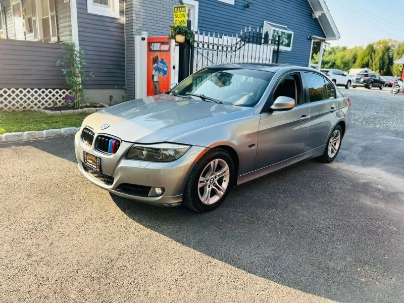 2009 BMW E90 3 Series Sedan - Image 3 of 12