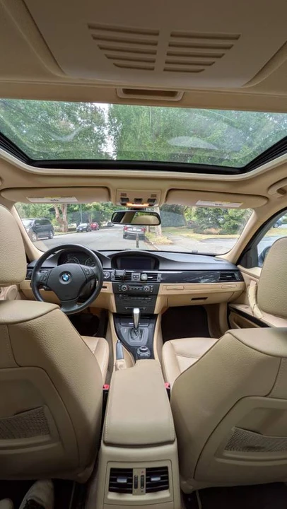 2009 BMW E90 3 Series Sedan - Image 7 of 11