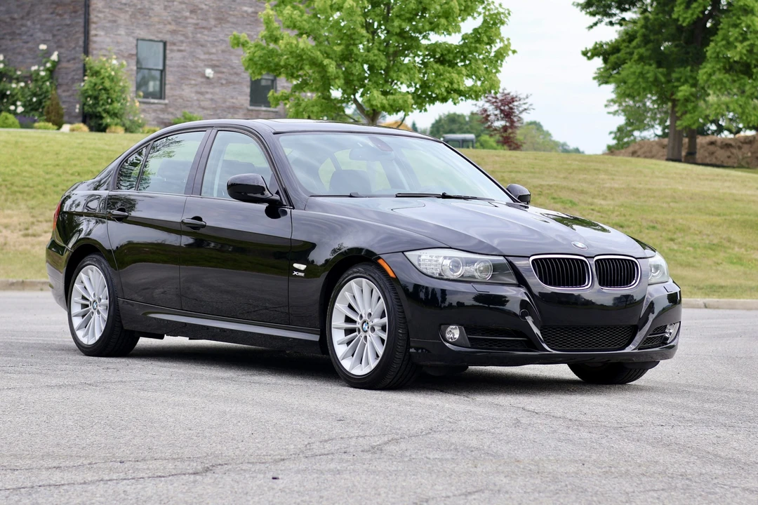 2009 BMW E90 3 Series Sedan - Image 7 of 31