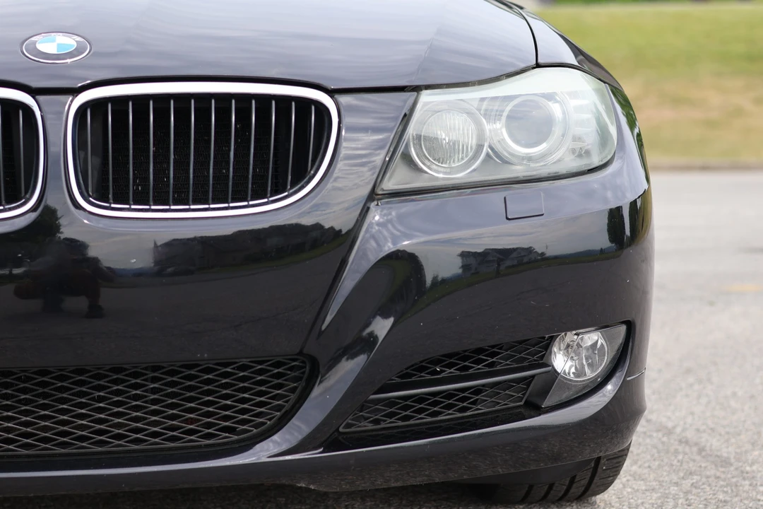 2009 BMW E90 3 Series Sedan - Image 27 of 31
