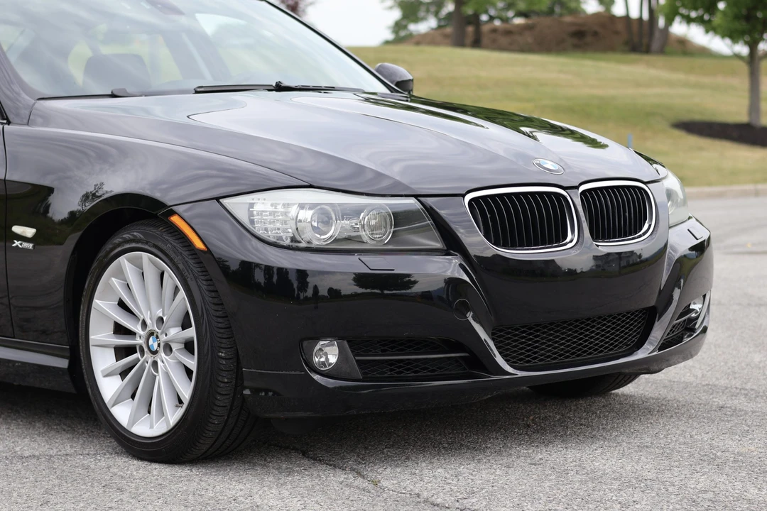 2009 BMW E90 3 Series Sedan - Image 21 of 31