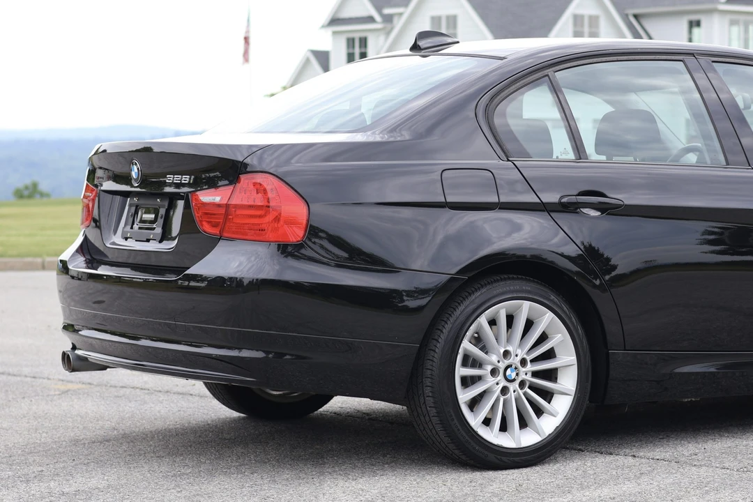 2009 BMW E90 3 Series Sedan - Image 31 of 31