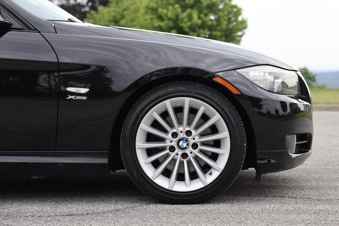 2009 BMW E90 3 Series Sedan - Image 29 of 31