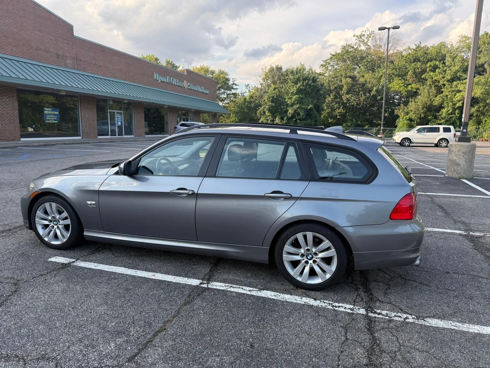 2009 BMW E91 3 Series Touring - Image 12 of 31