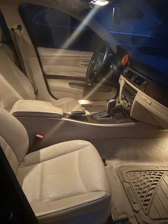 2009 BMW E90 3 Series Sedan - Image 7 of 8