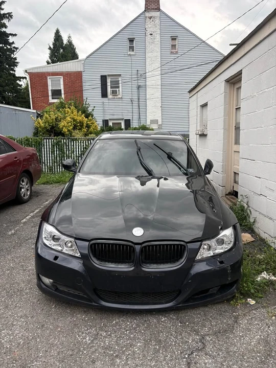 2009 BMW E90 3 Series Sedan - Image 4 of 4