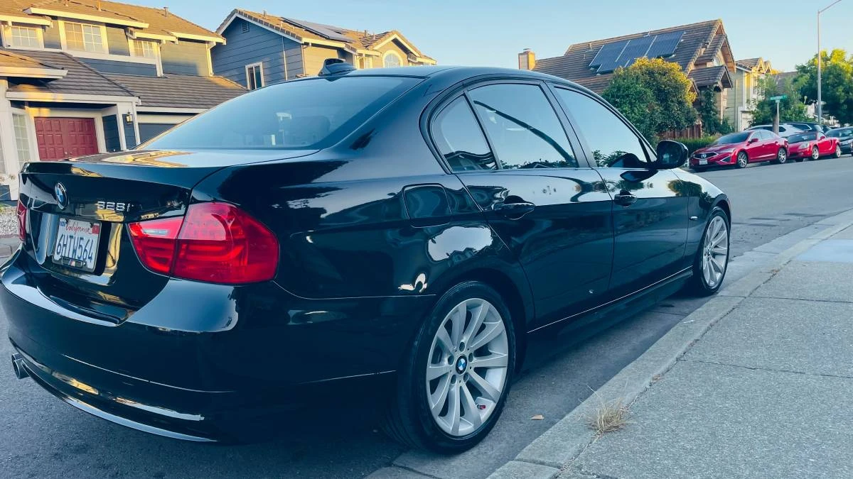 2009 BMW E90 3 Series Sedan - Image 5 of 14