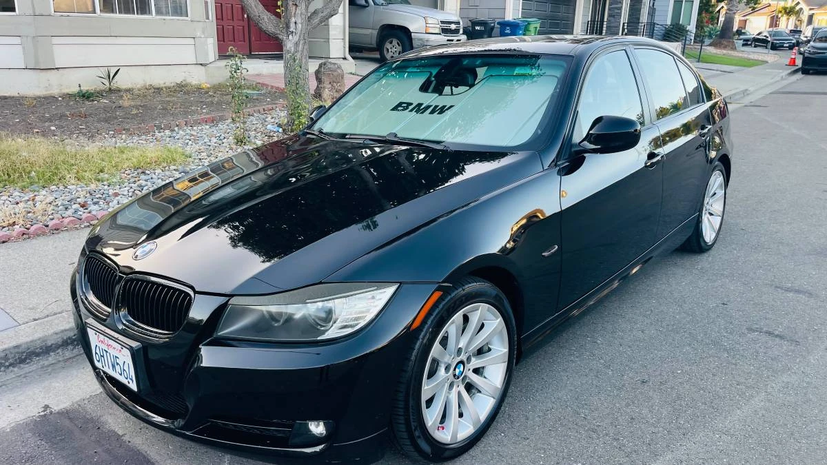 2009 BMW E90 3 Series Sedan - Image 4 of 14