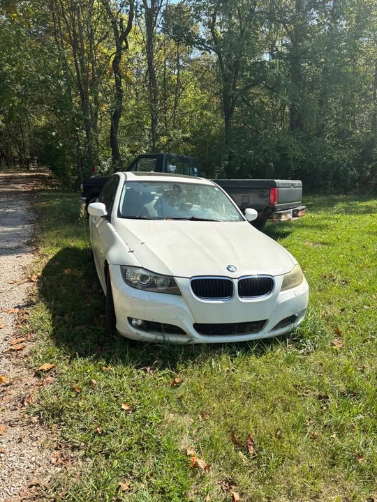 2009 BMW E90 3 Series Sedan - Image 3 of 9