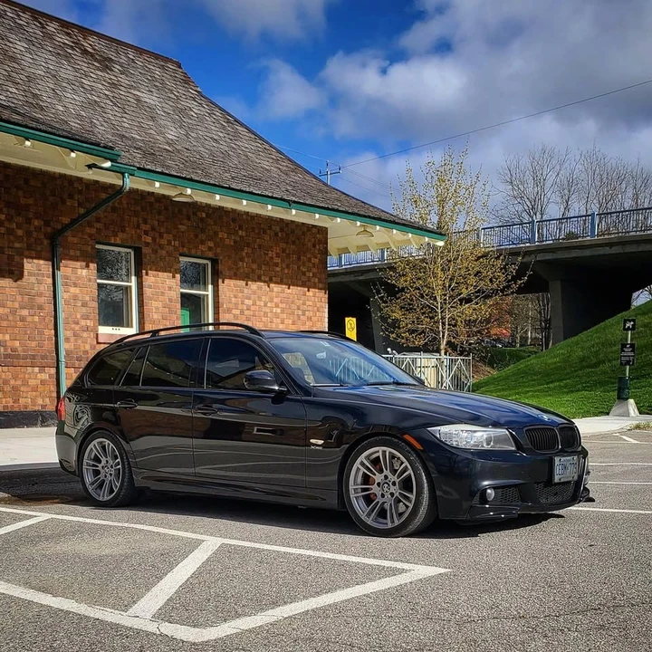2009 BMW E90 3 Series Sedan - Image 9 of 10