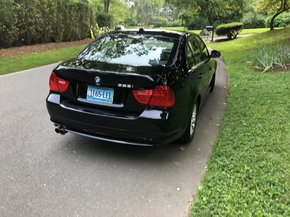 2009 BMW E90 3 Series Sedan - Image 12 of 31