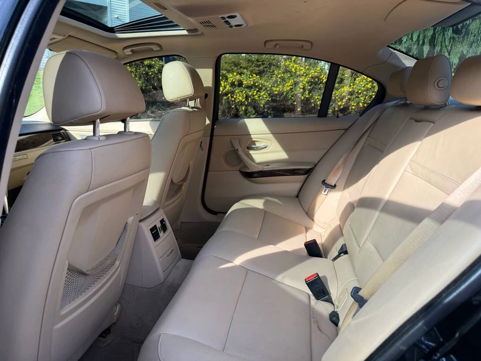 2009 BMW E90 335i Sedan - Image 11 of 16