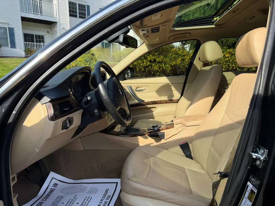 2009 BMW E90 335i Sedan - Image 10 of 16