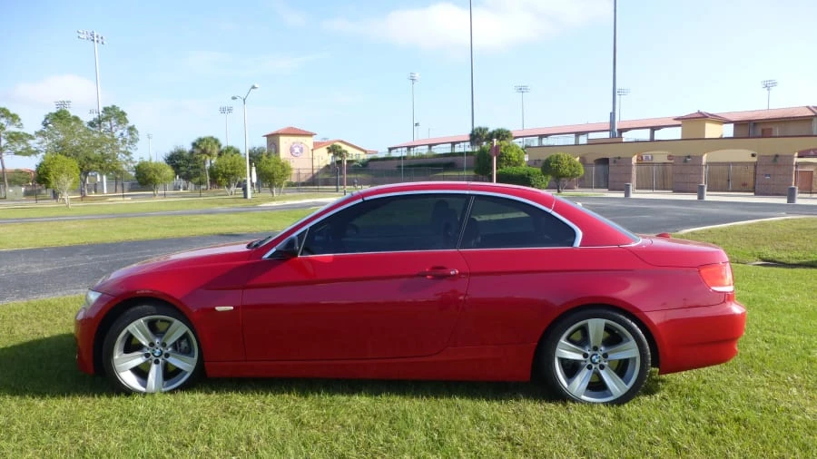 2009 BMW E93 335i Convertible - Image 2 of 5