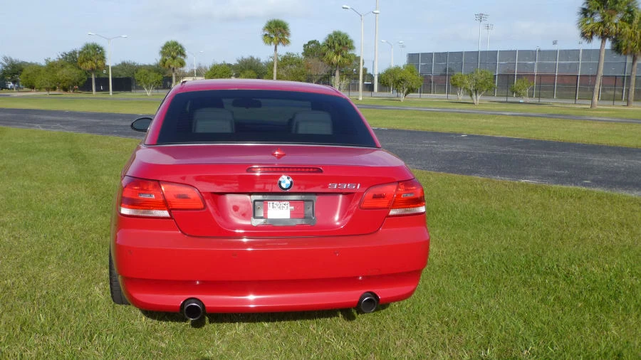 2009 BMW E93 335i Convertible - Image 4 of 5