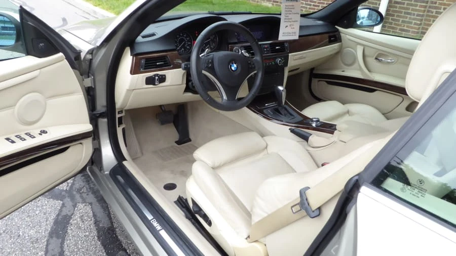 2009 BMW E93 335i Convertible - Image 5 of 11