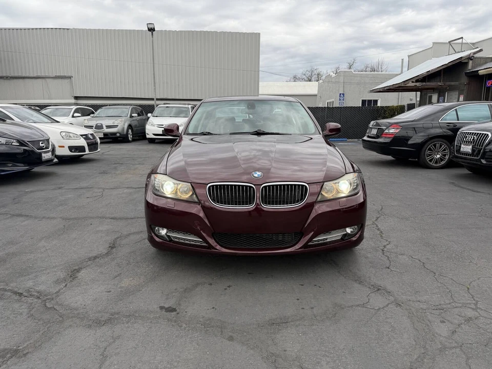 2009 BMW E90 3 Series Sedan - Image 2 of 17