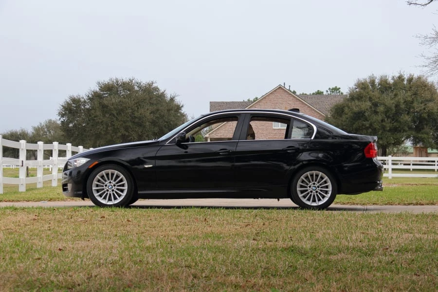 2009 BMW E90 3 Series Sedan - Image 12 of 29