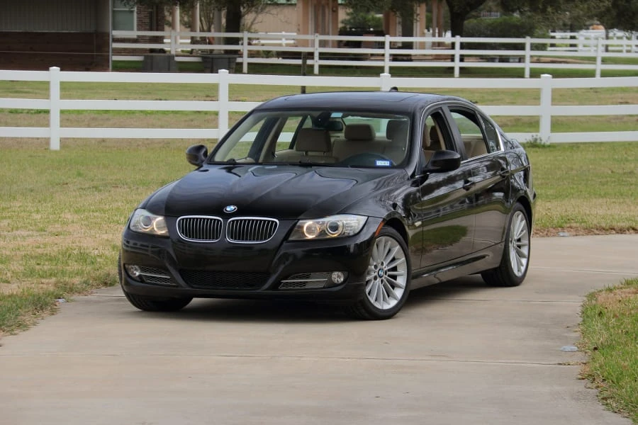 2009 BMW E90 3 Series Sedan - Image 11 of 29
