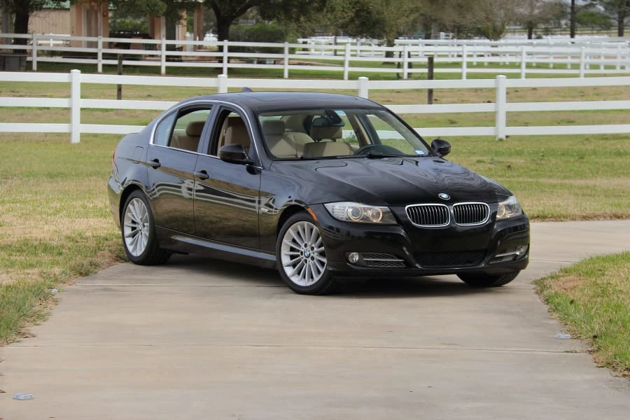 2009 BMW E90 3 Series Sedan - Image 9 of 29