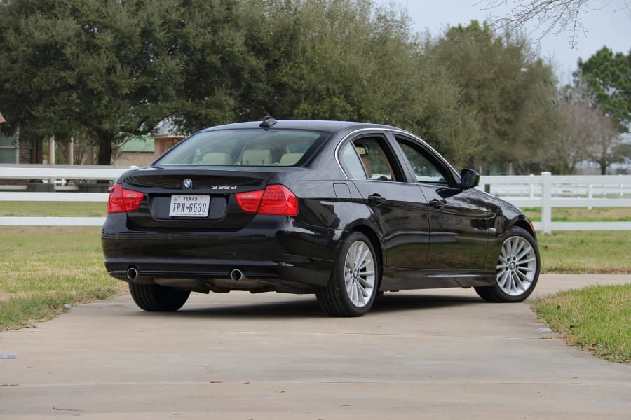 2009 BMW E90 3 Series Sedan - Image 3 of 29