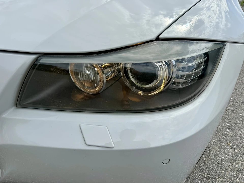 2009 BMW E90 3 Series Sedan - Image 27 of 31