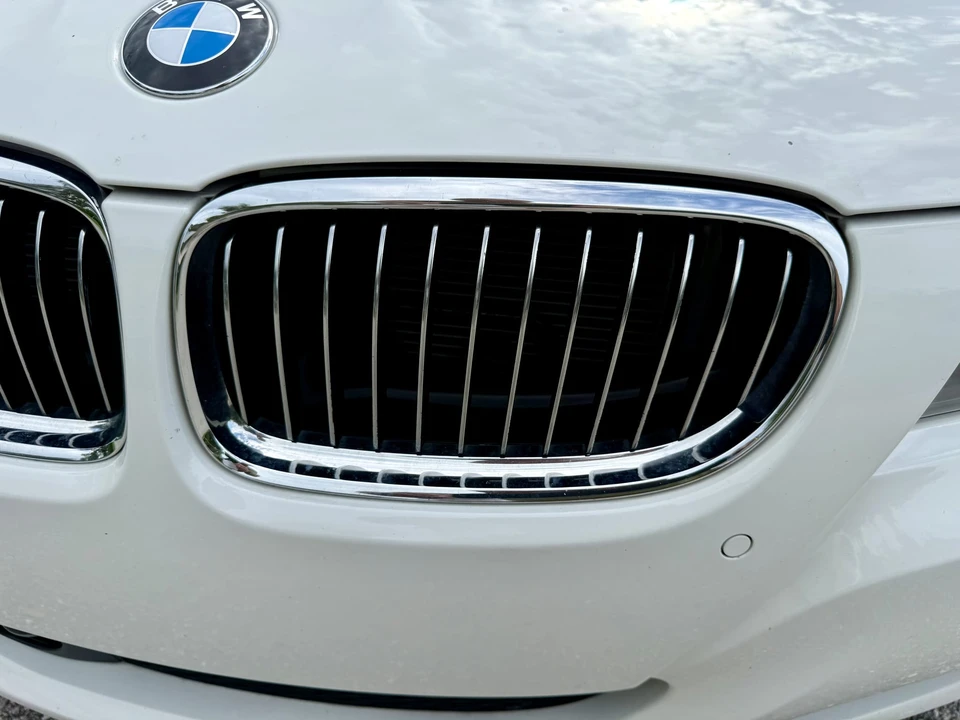 2009 BMW E90 3 Series Sedan - Image 18 of 31