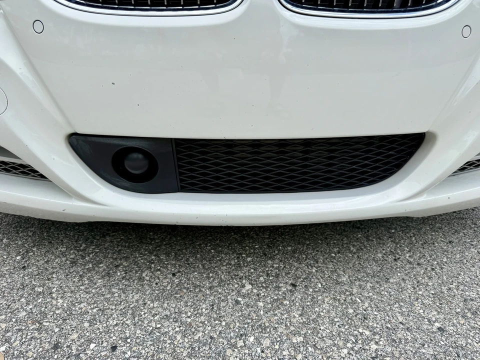 2009 BMW E90 3 Series Sedan - Image 19 of 31