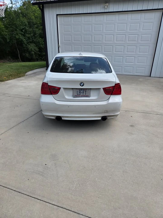 2009 BMW E90 335i Sedan - Image 6 of 13