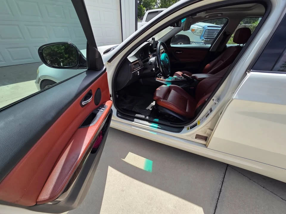 2009 BMW E90 335i Sedan - Image 9 of 13