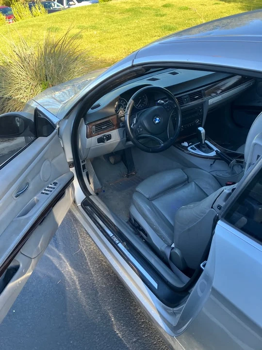 2009 BMW E90 335i Sedan - Image 6 of 12